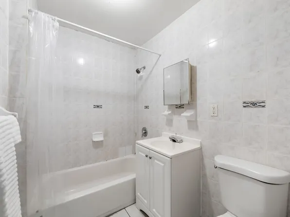 453 East 45th Street image 1 of 1