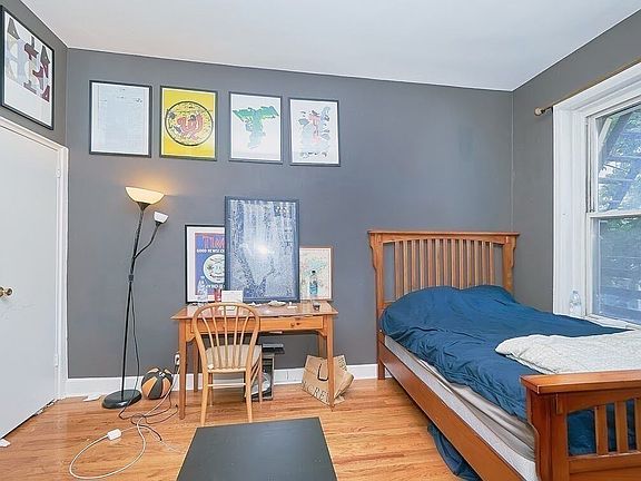 2nd image of 724 Amsterdam Ave APT 2A