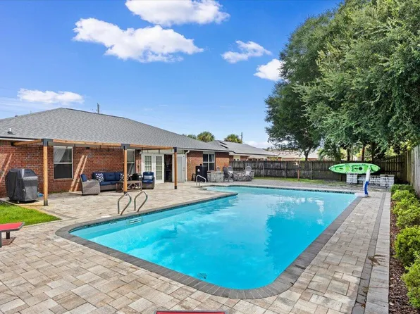 1979 Alfred Blvd, Navarre, FL 32566