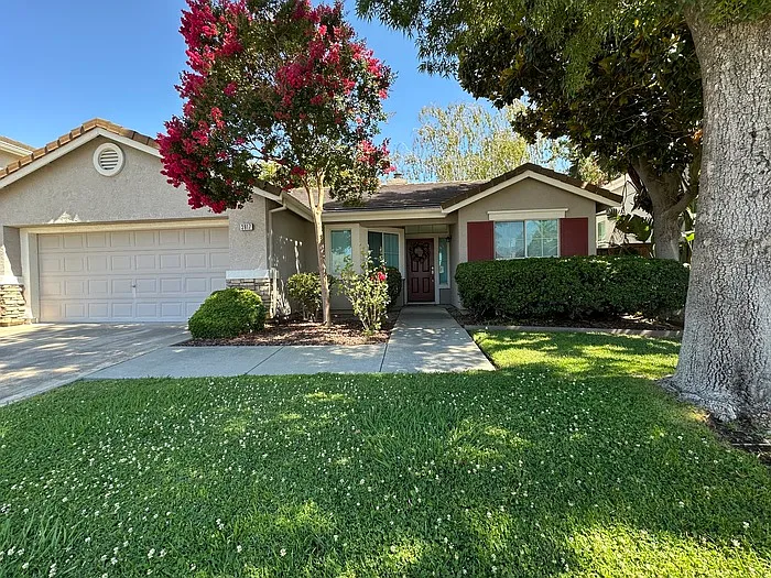 3917 Riviera Ln — Photo 3
