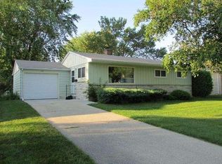 134 E Lincoln Ave, Hartford, WI 53027