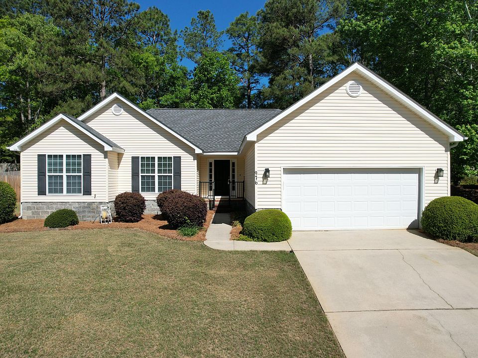 1st image of 976 Watsonia Dr
