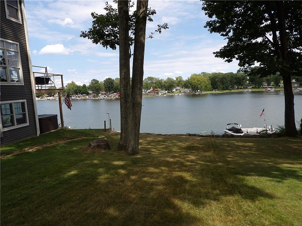 8291 W Port Bay Rd, Wolcott, NY 14590 MLS R1462779 Zillow