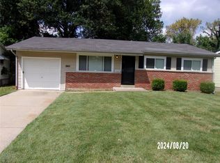 2611 Daman Ct, Saint Louis, MO 63136
