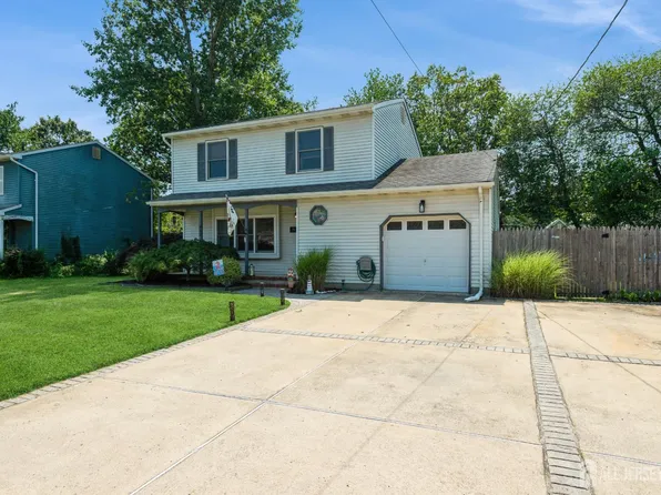 853 Stengel Ave, Brick, NJ 08724