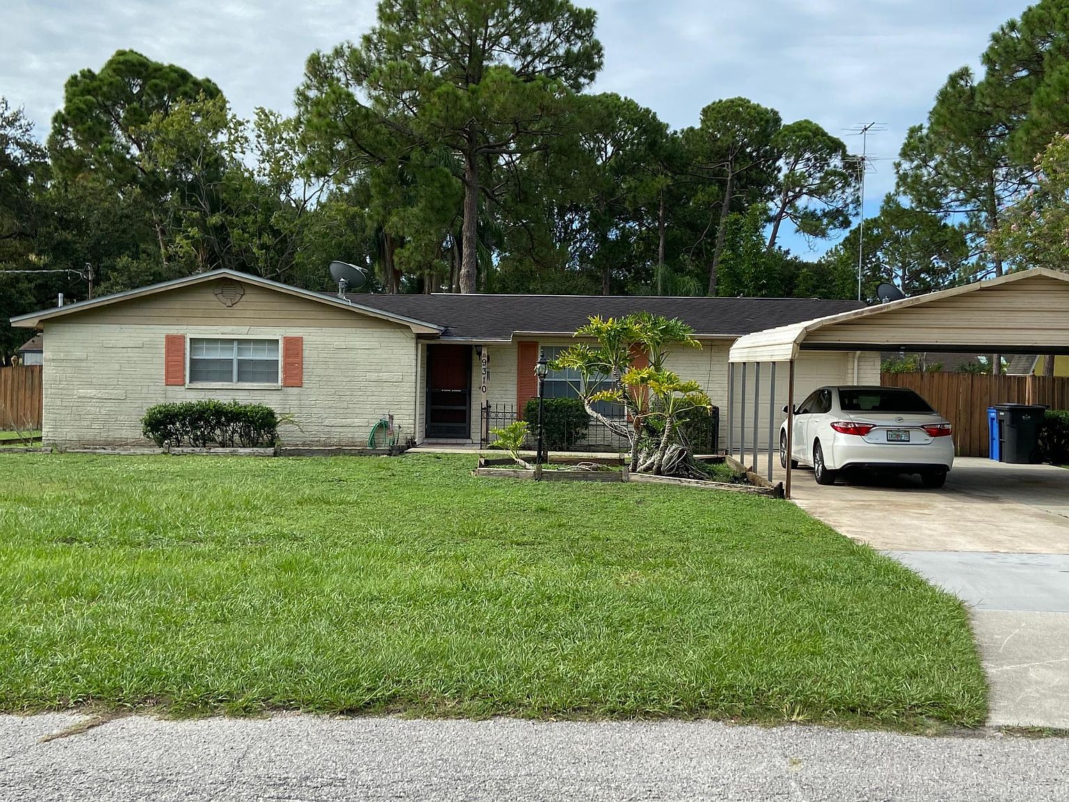 9310 W Flora St, Tampa, FL 33615 | Zillow