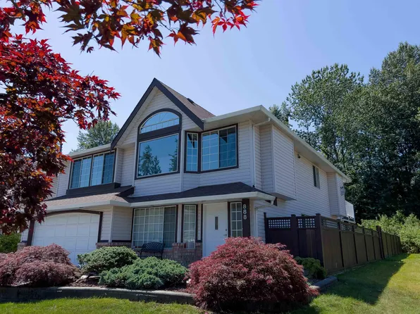 888 Herrmann St, Coquitlam, BC V3C 6E7