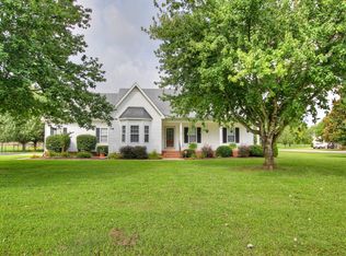 102 Honeysuckle Ct, Murfreesboro, TN 37129