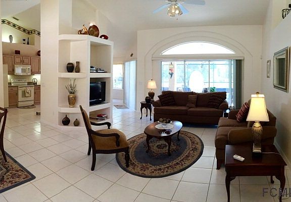 3rd image of 30 Pheasant Dr