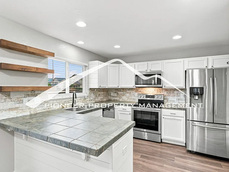 8018 Parsonage Ln — Photo 9