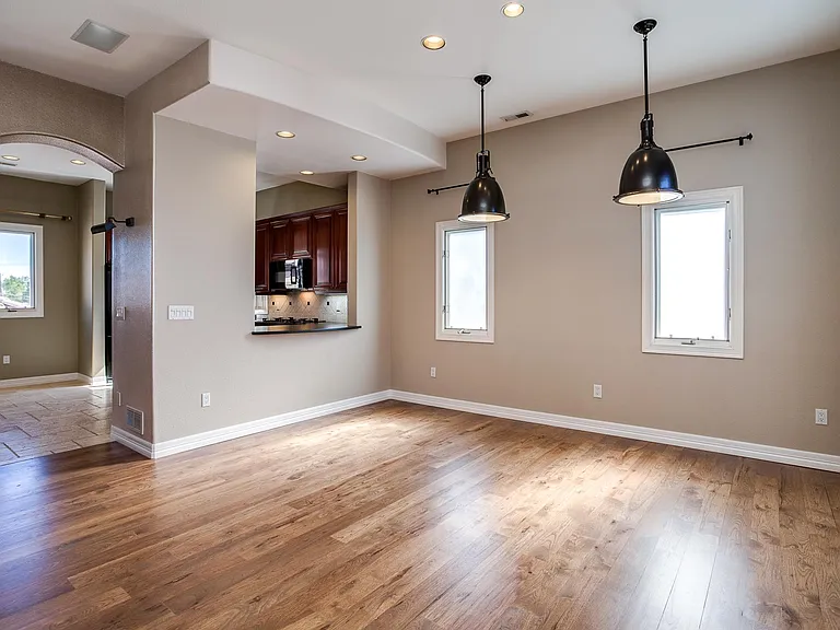250 Garfield St #C — Photo 8