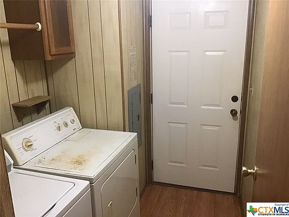 4th image of 224 N Sea Spray Dr