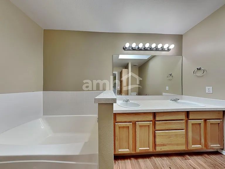 21211 47th Ave E — Photo 11