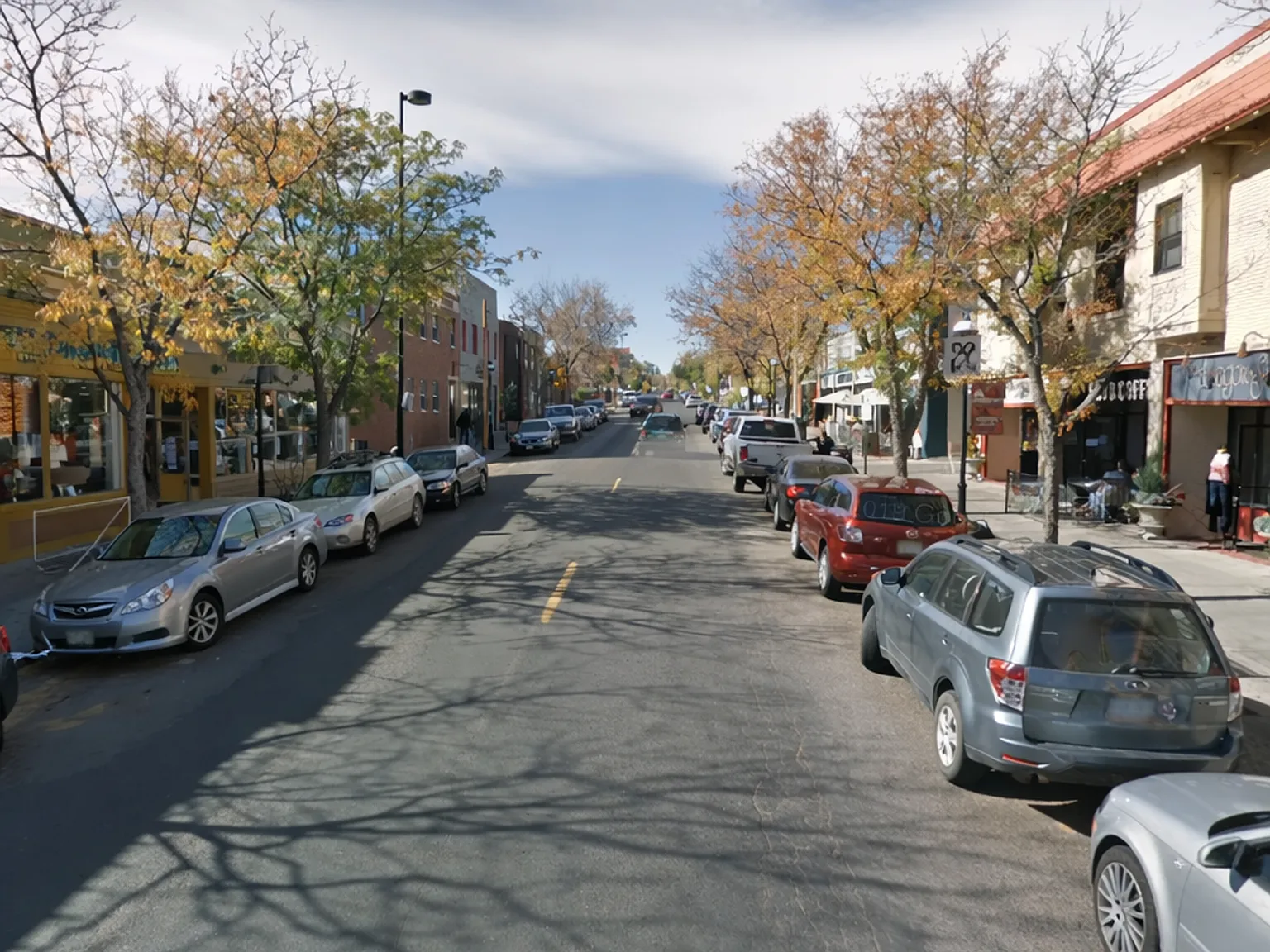 Rare Highlands Location w/ Parking Spot & Laundry On-Site! 32nd & Lowell — Photo 2