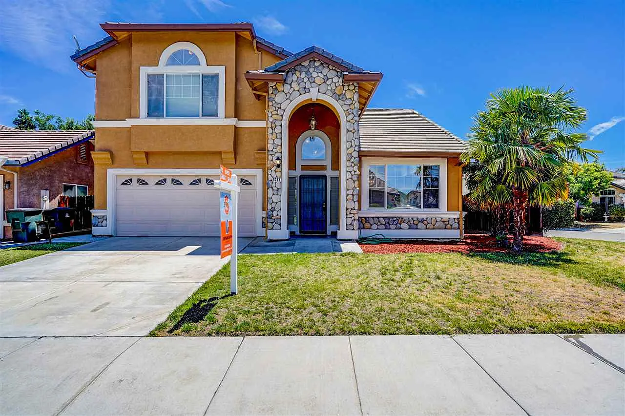4388 Dalehurst Ln photo 1