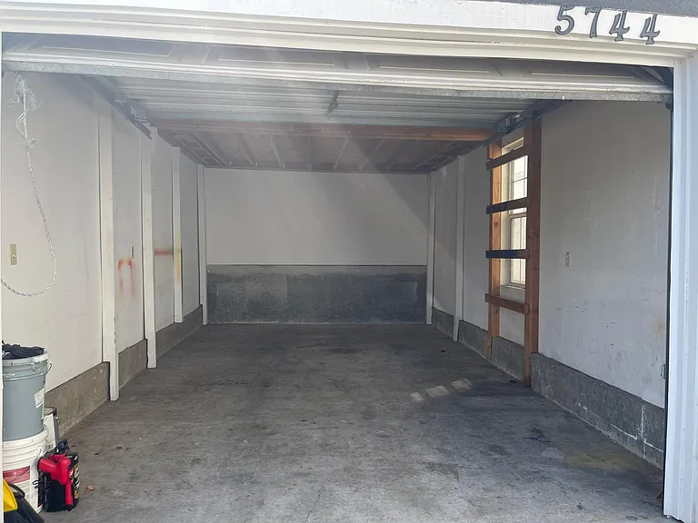 5744 Aldama St — Photo 3