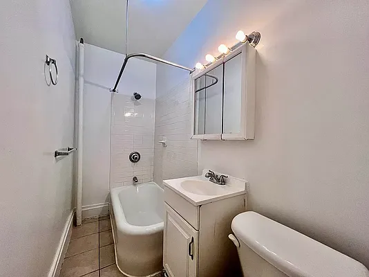 Rented by EMMES Realty Services, LLC | media 7