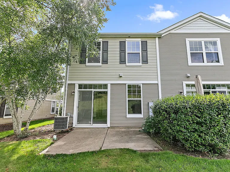 2284 Flagstone Ln — Photo 18