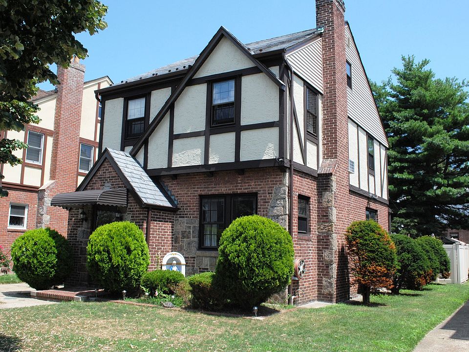 1st image of 8981 221st St