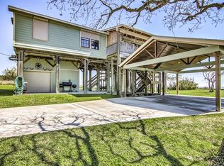 5602 Bayside Dr, Beach City, TX 77523