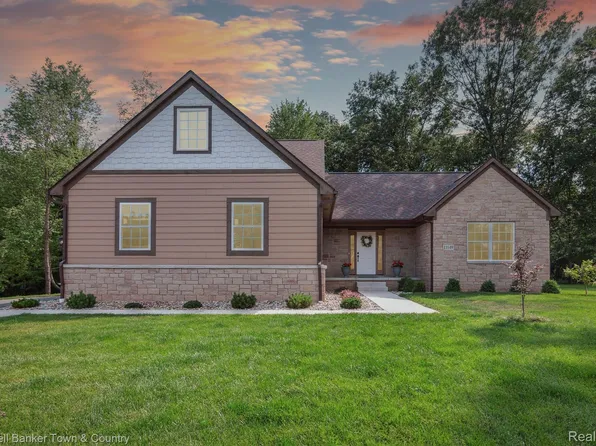 11149 Cassidy Trl, Davisburg, MI 48350
