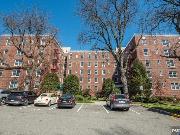 8700 Boulevard East APT 3D, North Bergen, NJ 07047