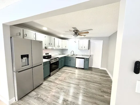 5 Mar Val Ter APT C2, Winslow, ME 04901