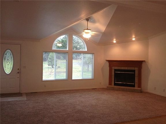 4th image of 20349 NE Pond View Ln