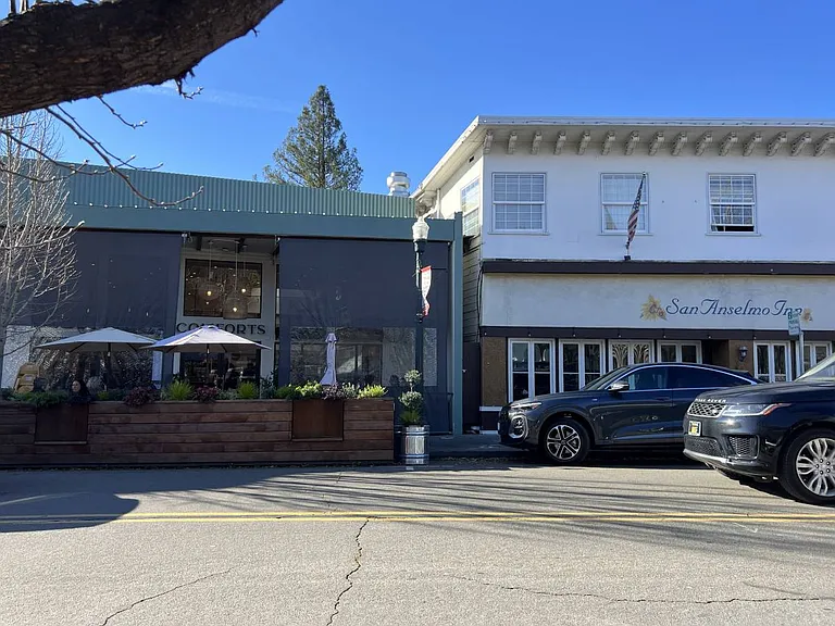 Woodland Ave — Photo 22