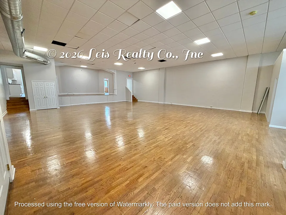 7 E Main St #7