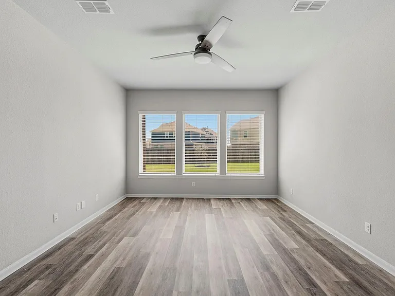 10055 Napier Dr — Photo 8