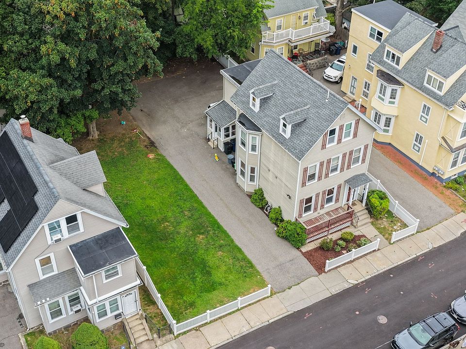 1st image of 33 Cohasset St