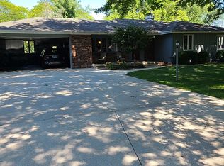 902 Hermes Dr, Rock Falls, IL 61071