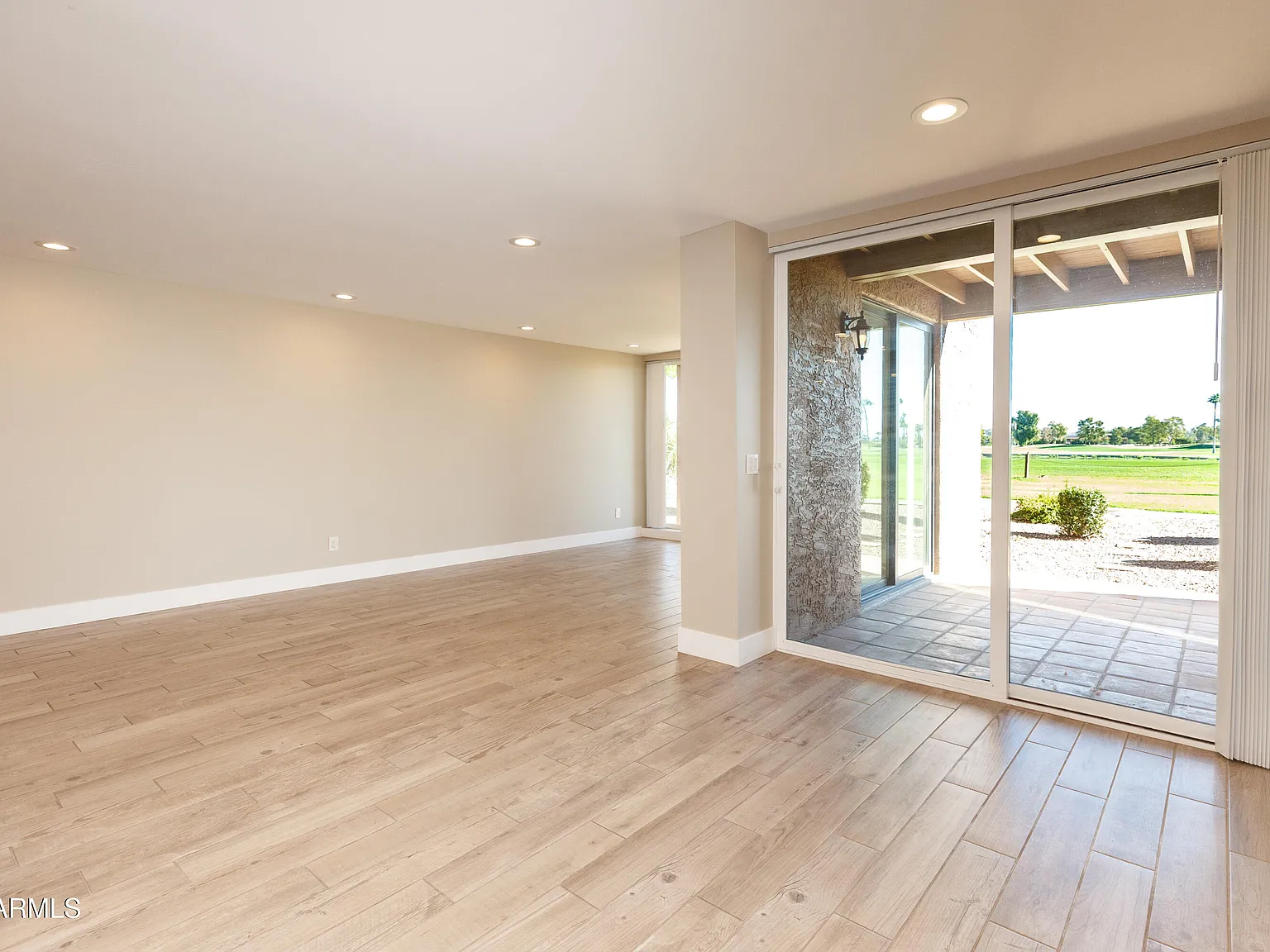 3 bed, 2.5 bath, 2551 sqft, $4,400 — Photo 3