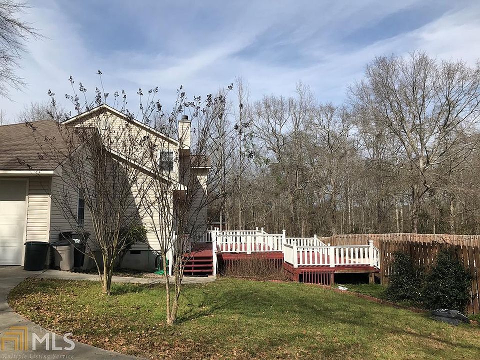 2nd image of 245 Strawberry Cir