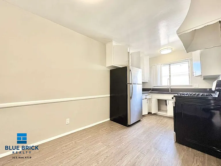 5315 Whitsett Ave #6 — Photo 4