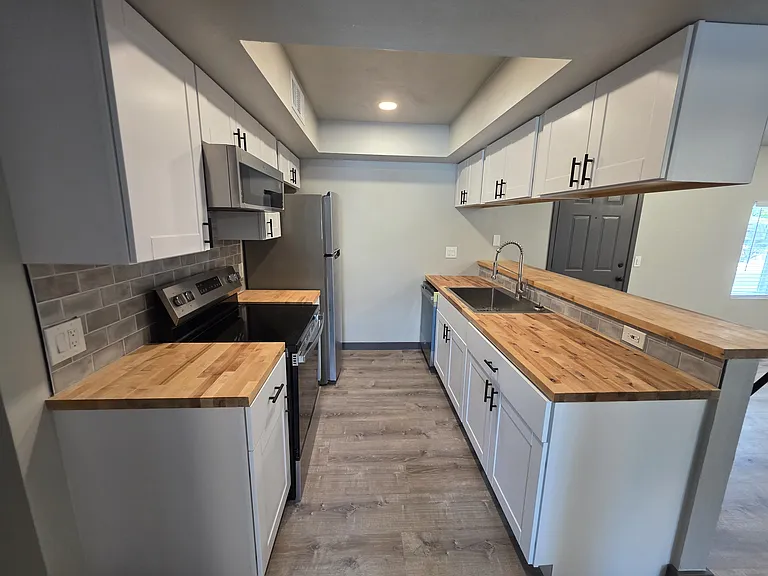 3046 E Marconi Ave #204 — Photo 9