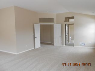 2253 Janice Ln, Bolingbrook, IL 60490