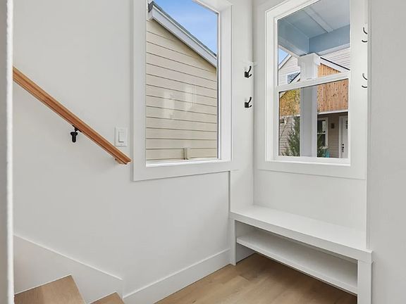 4th image of 9552 SW 91st Ave #10
