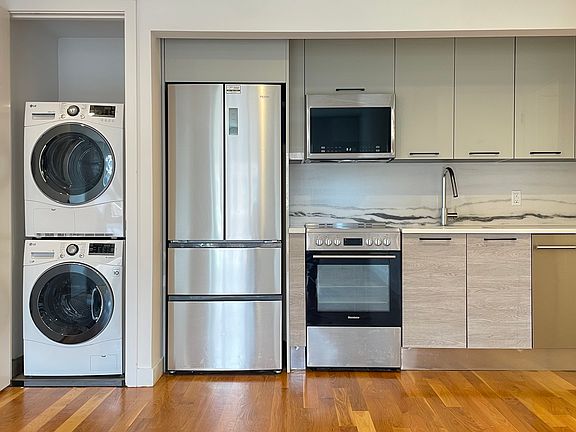 4th image of 50 Clarkson Ave #515