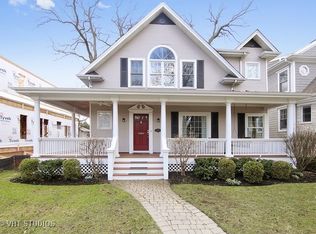 1015 Oakwood Ave, Wilmette, IL 60091