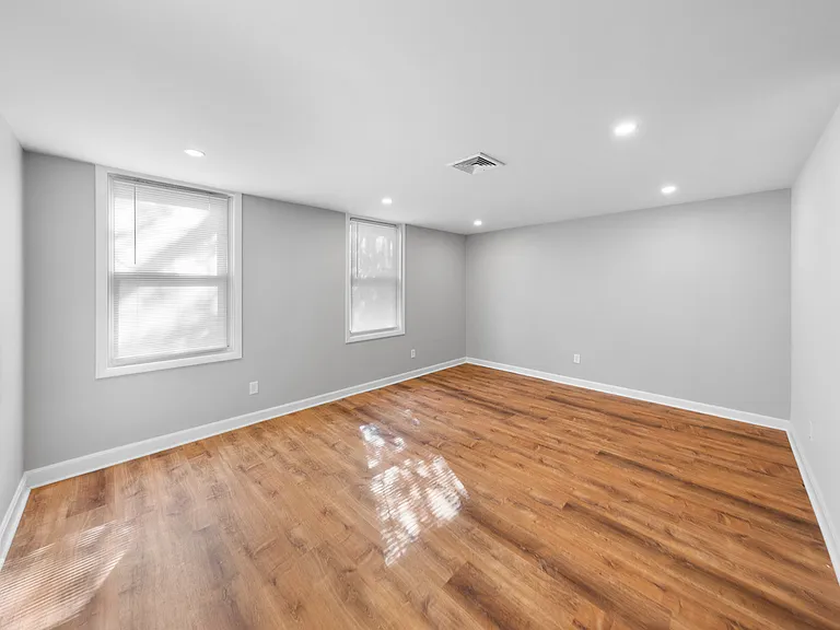 497 Broadway #101 — Photo 6