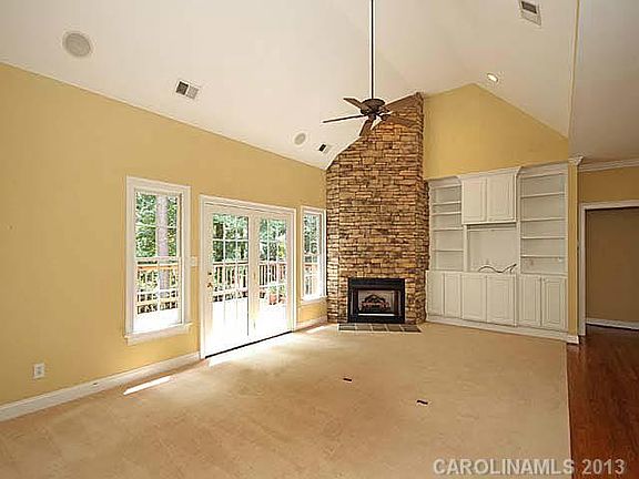 4th image of 8046 Saint Andrews Ln