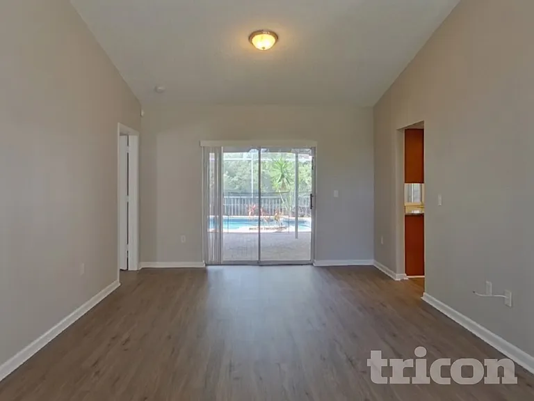 1559 McAuliffe Ln — Photo 6