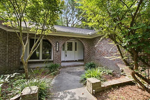 2067 Dogwood Rd Photo 1