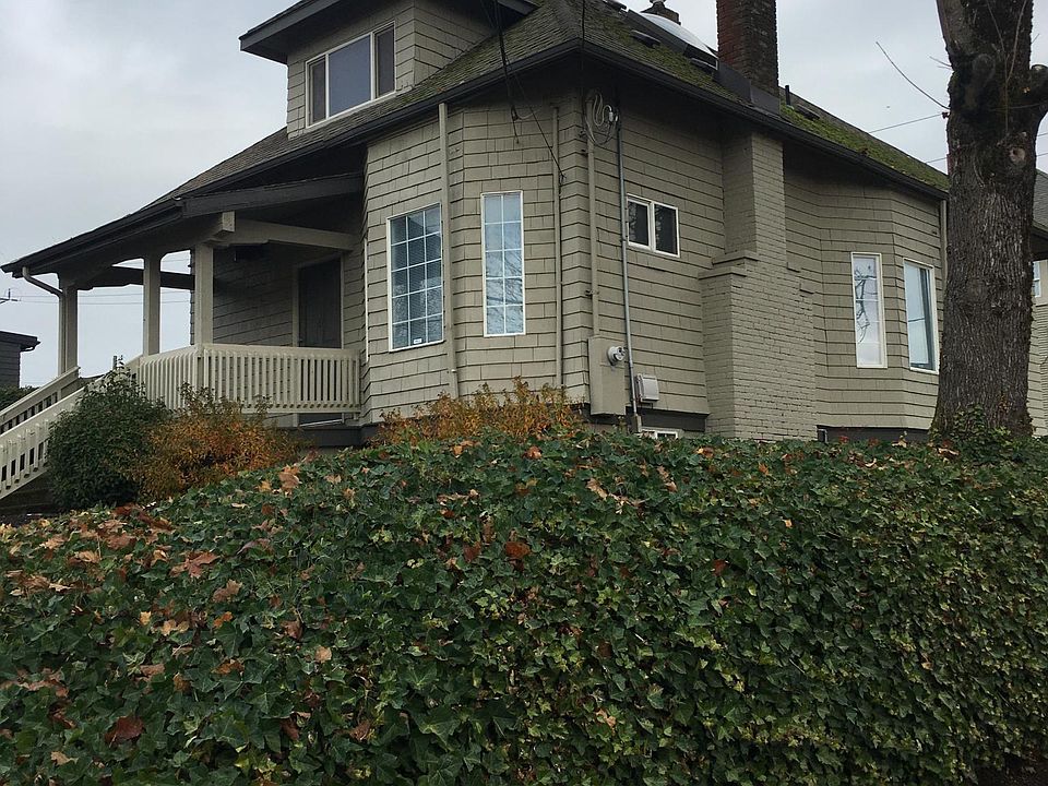Exterior - Front Entry