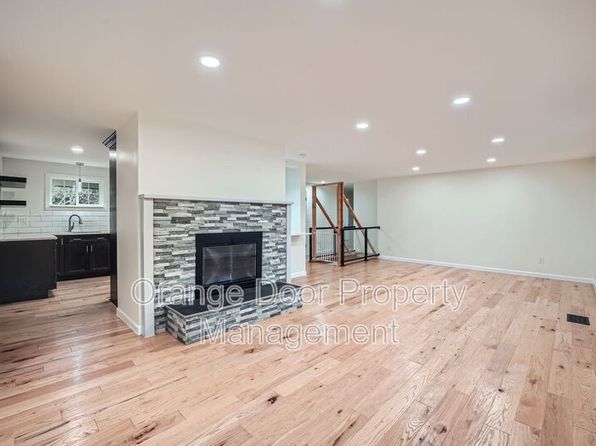 24302 103rd Ave E UNIT 1, Graham, WA 98338