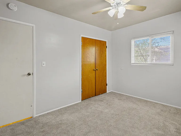 1073 Palm Ave — Photo 9