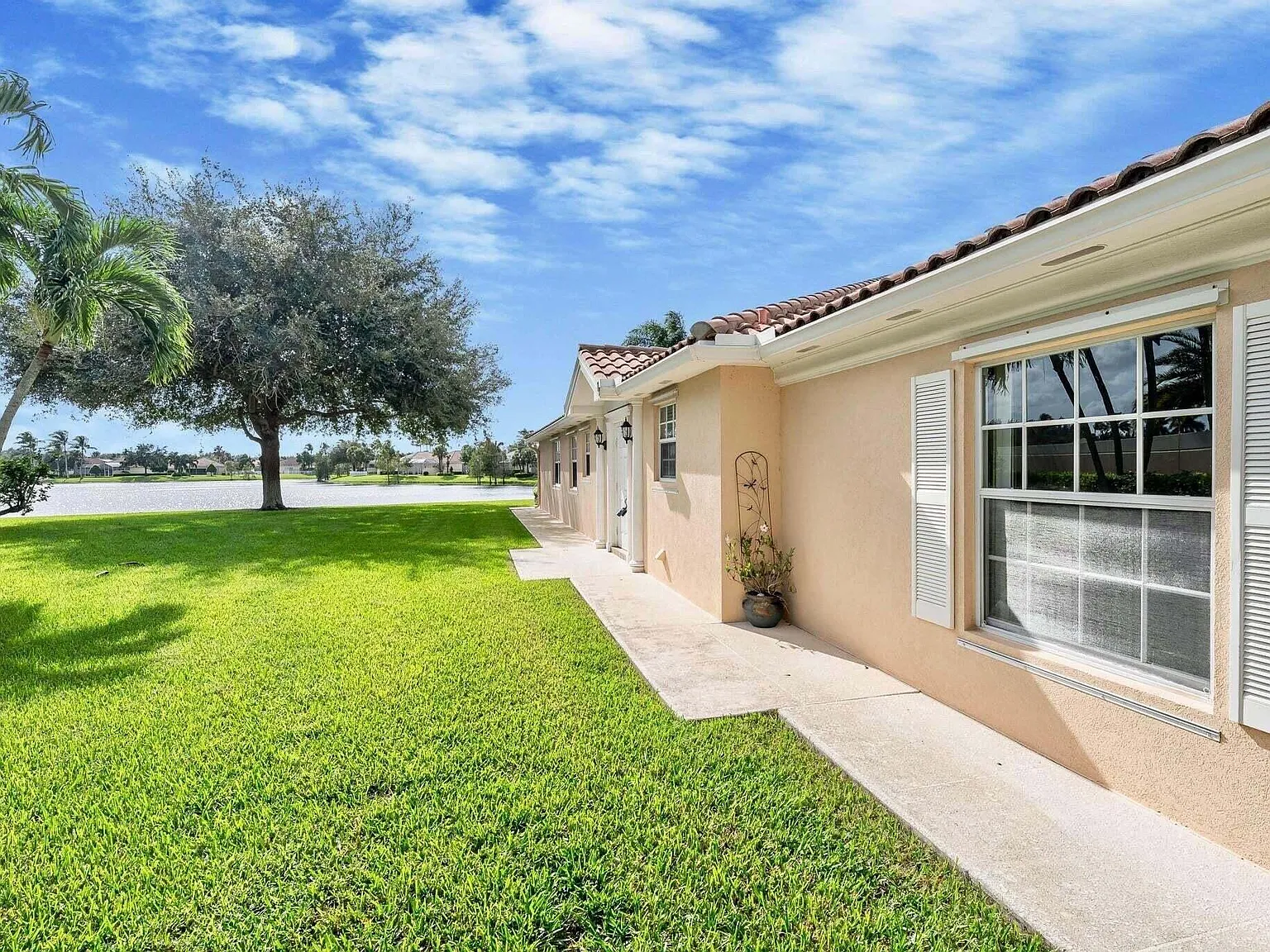2 bed, 2.0 bath, 1680 sqft, $3,150 — Photo 4