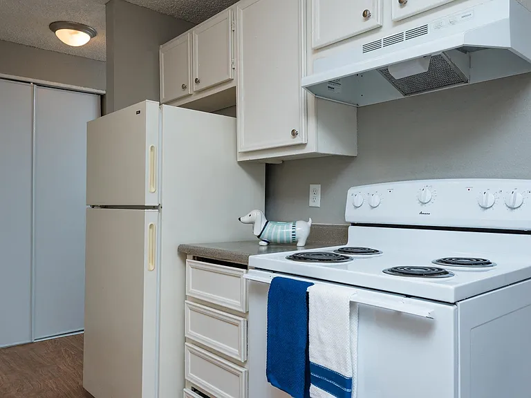 Oak Grove Kitchen